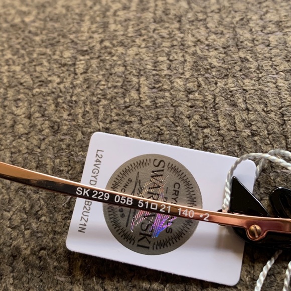 Authentic SWAROVSKI ROUND 51 metal/Acetate SWAN crystals sunglasses - Picture 11 of 16